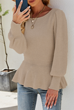 Luźny, elegancki, jednolity sweter z okrągłym dekoltem i łatkami